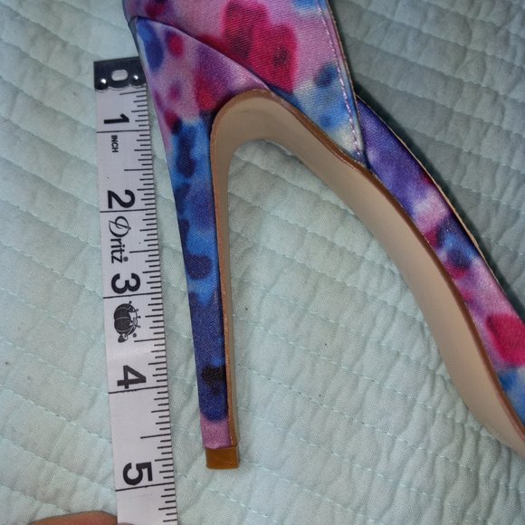 Just Fab ultra high heel strappy shoe size 7 - Picture 6 of 7